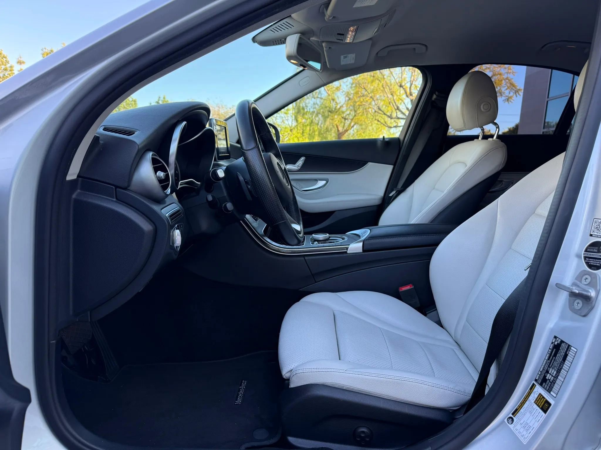 Used 2017 Mercedes-Benz C 300 Sedan image 10