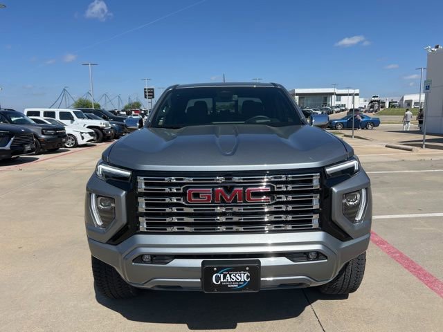 Used 2025 GMC Canyon Denali image 2