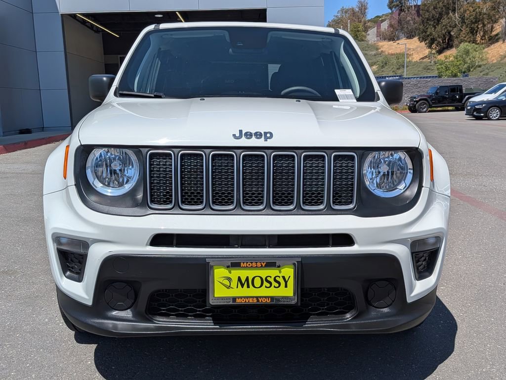 Used 2023 Jeep Renegade Latitude image 11