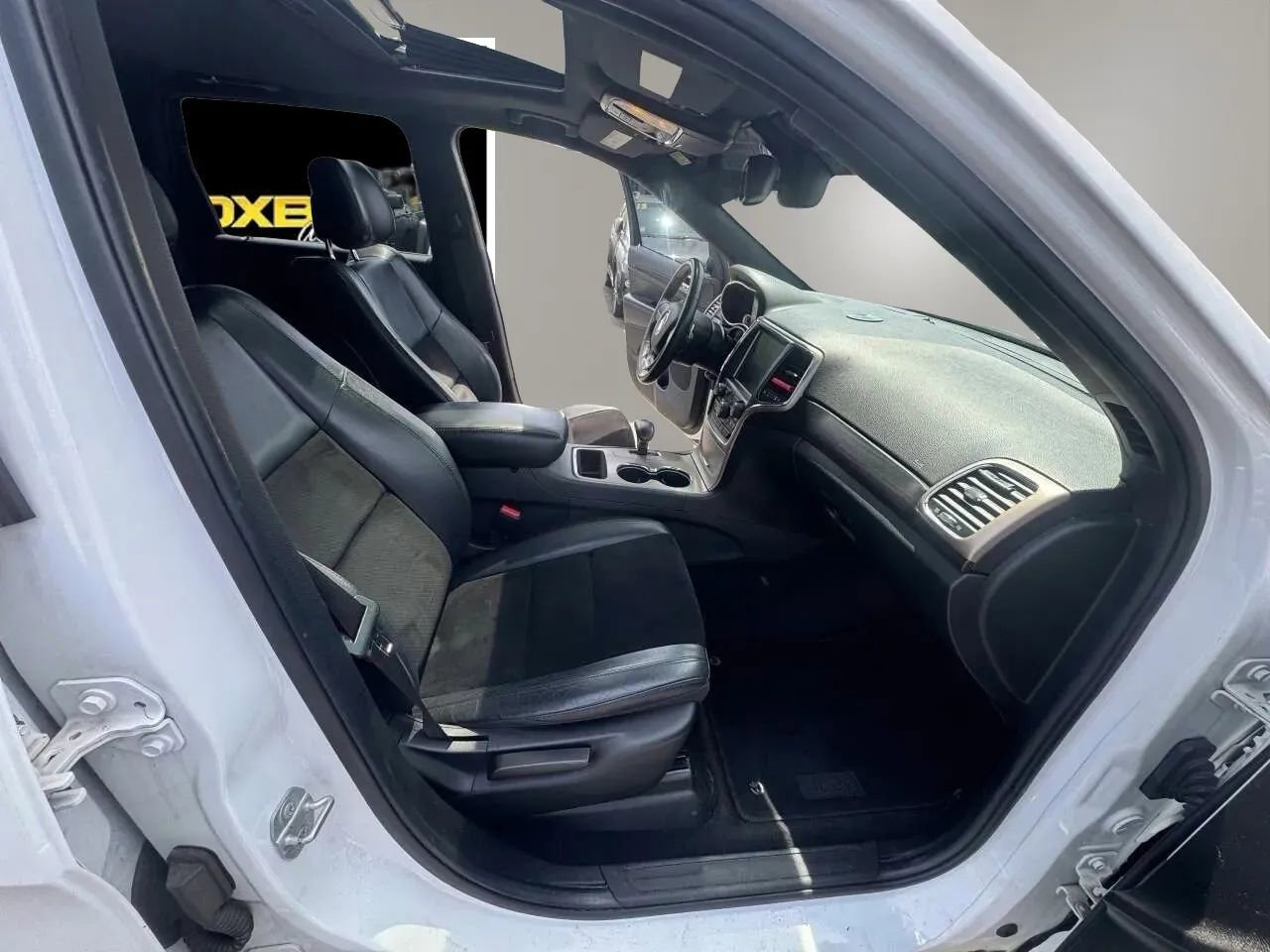 Used 2015 Jeep Grand Cherokee Altitude image 17