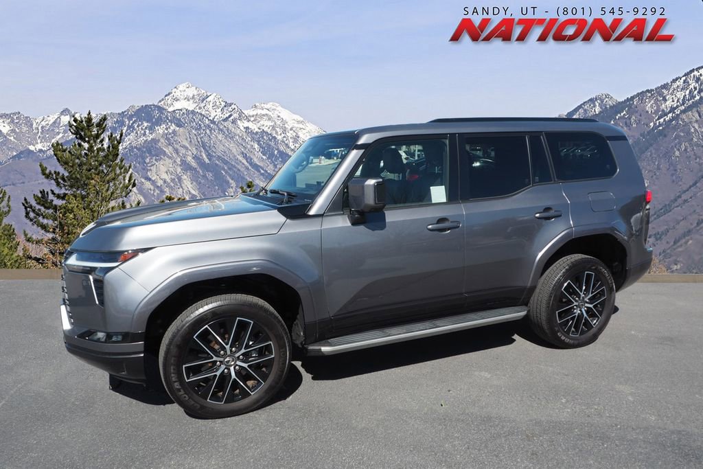 Used 2024 Lexus GX 550 w/ Accessory Package (2T) image 1