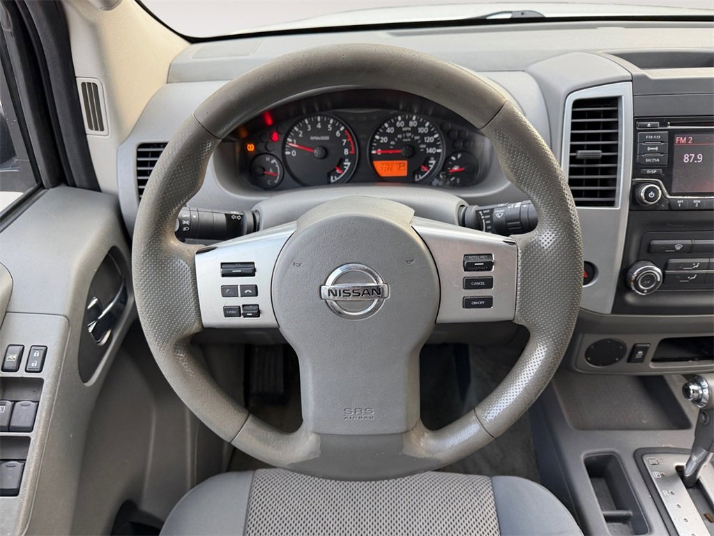 Used 2016 Nissan Frontier SV image 12