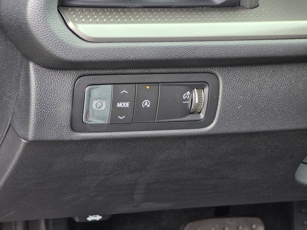 New 2026 Chevrolet Traverse LT w/ Midnight/Sport Edition FWD image 35