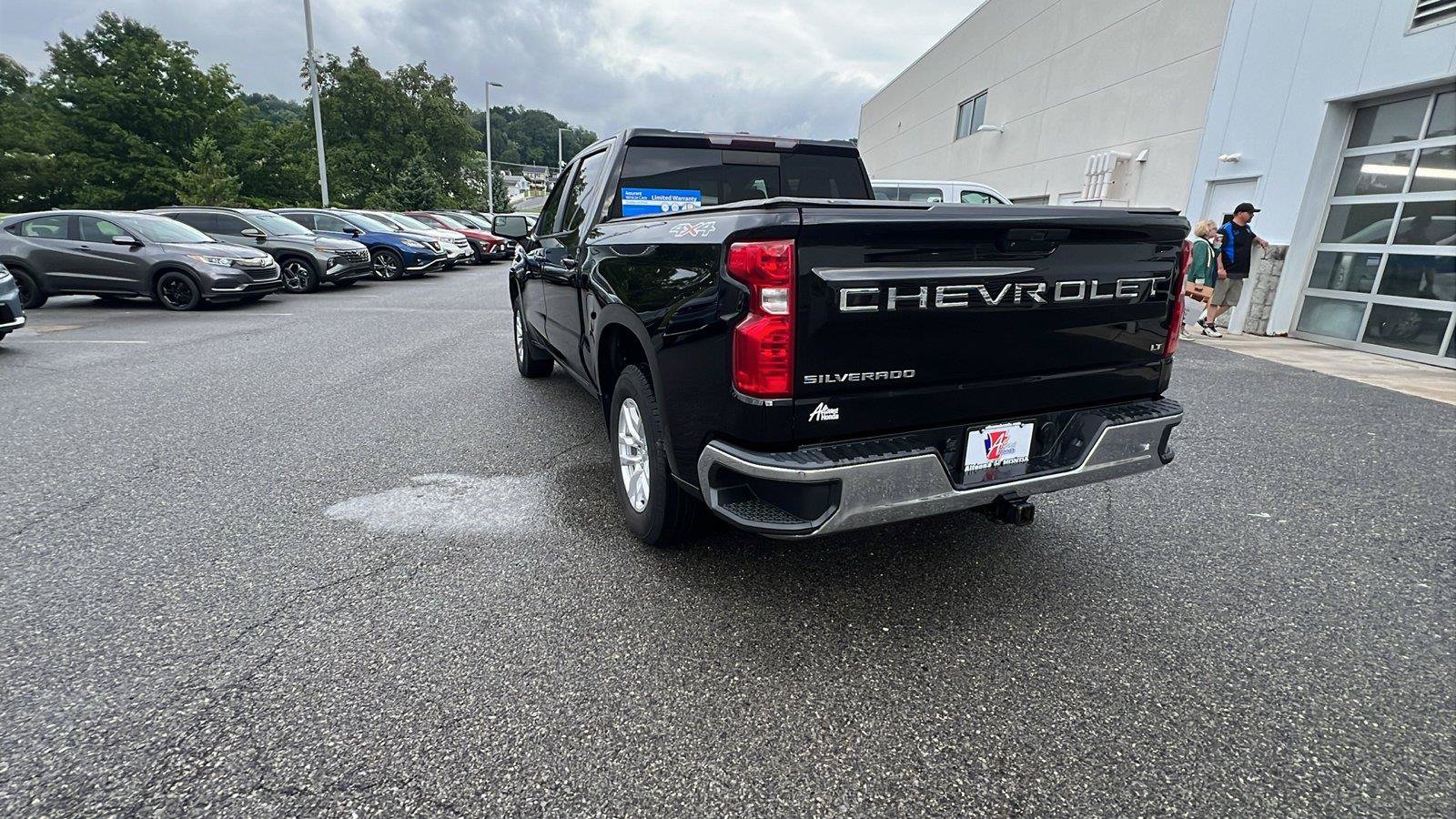 Used 2020 Chevrolet Silverado 1500 LT w/ All-Star Edition AWD/4WD image 6