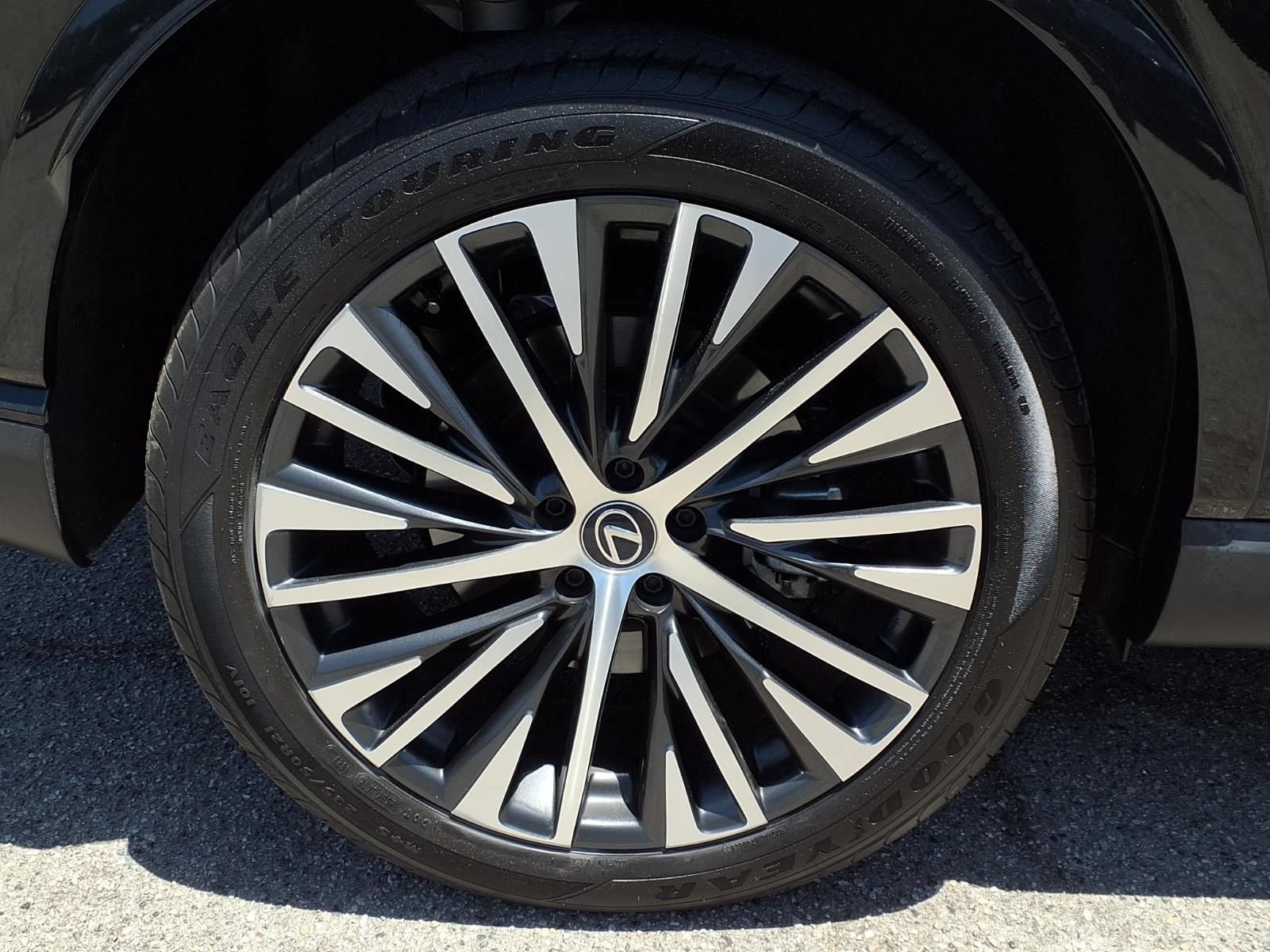 Used 2023 Lexus RX 350 w/ Cold Area Package AWD/4WD image 4