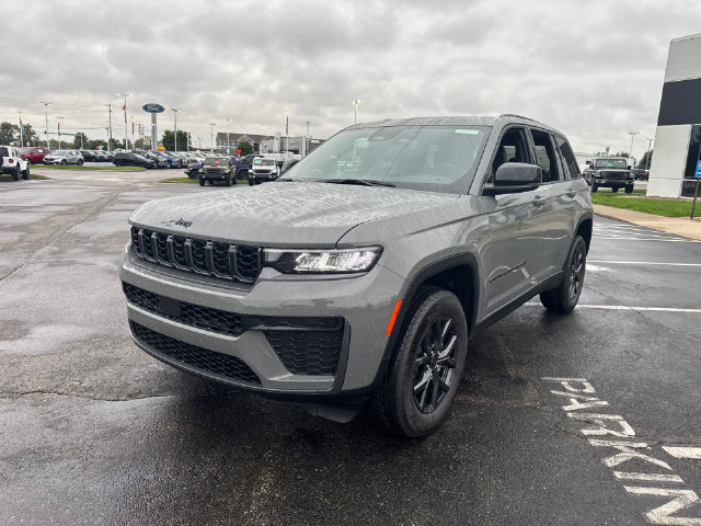 New 2027 Jeep Grand Cherokee 4WD image 3