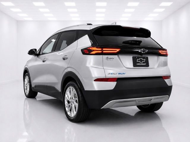 Used 2023 Chevrolet Bolt EUV LT w/ Driver Confidence Package FWD image 5