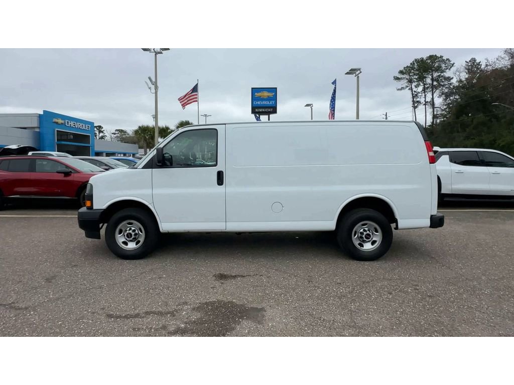 Used 2023 GMC Savana 2500 w/ Driver Convenience Package image 5