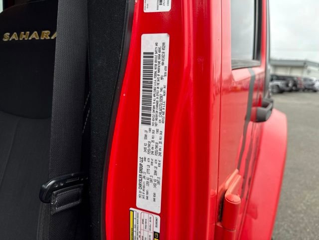 Used 2013 Jeep Wrangler Unlimited Sahara AWD/4WD image 28