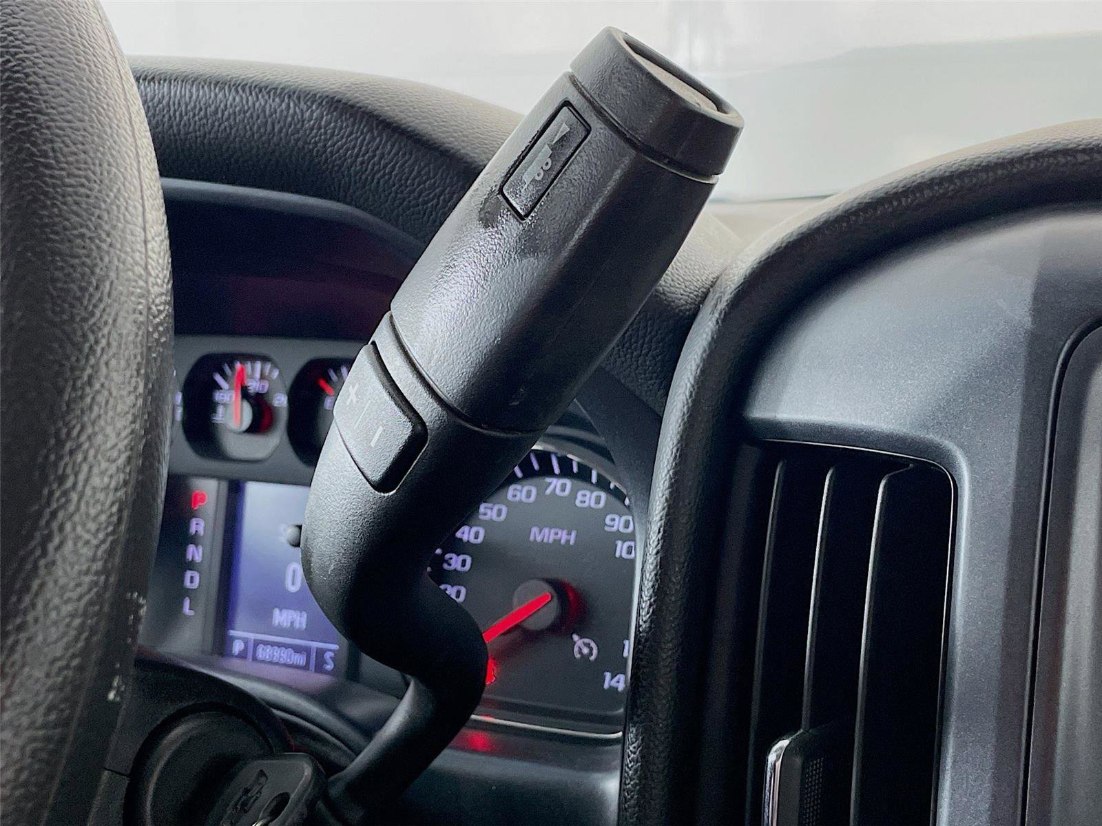 Used 2018 Chevrolet Silverado 1500 Custom w/ Custom Value Package image 19