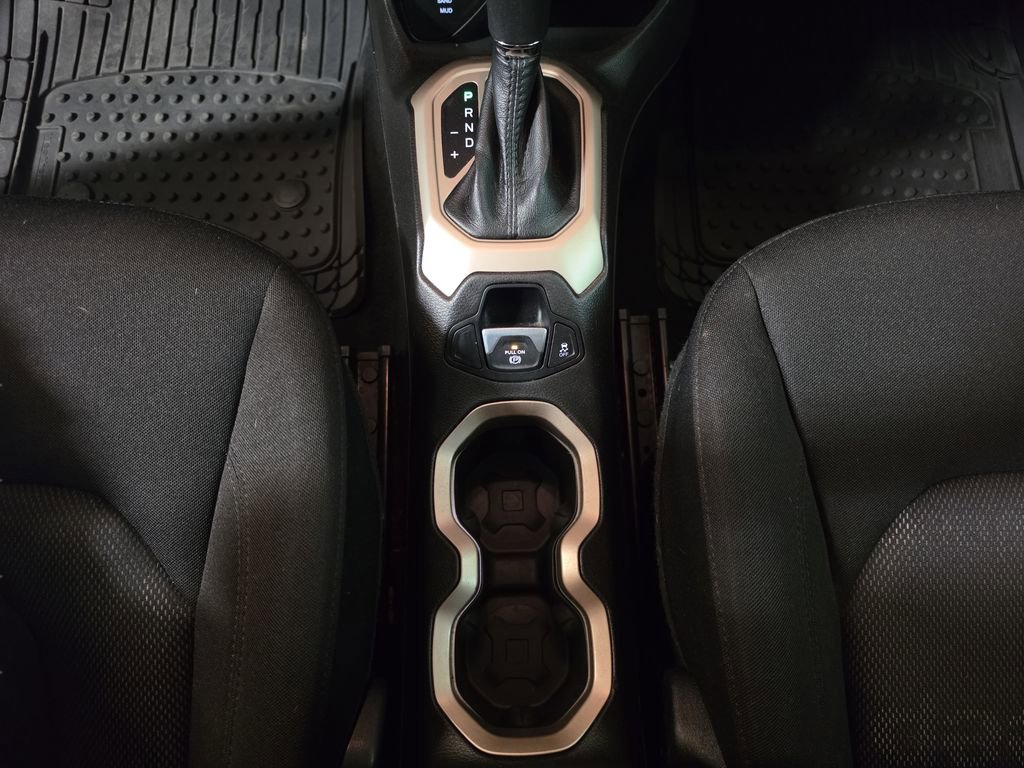Used 2017 Jeep Renegade Latitude AWD/4WD image 21