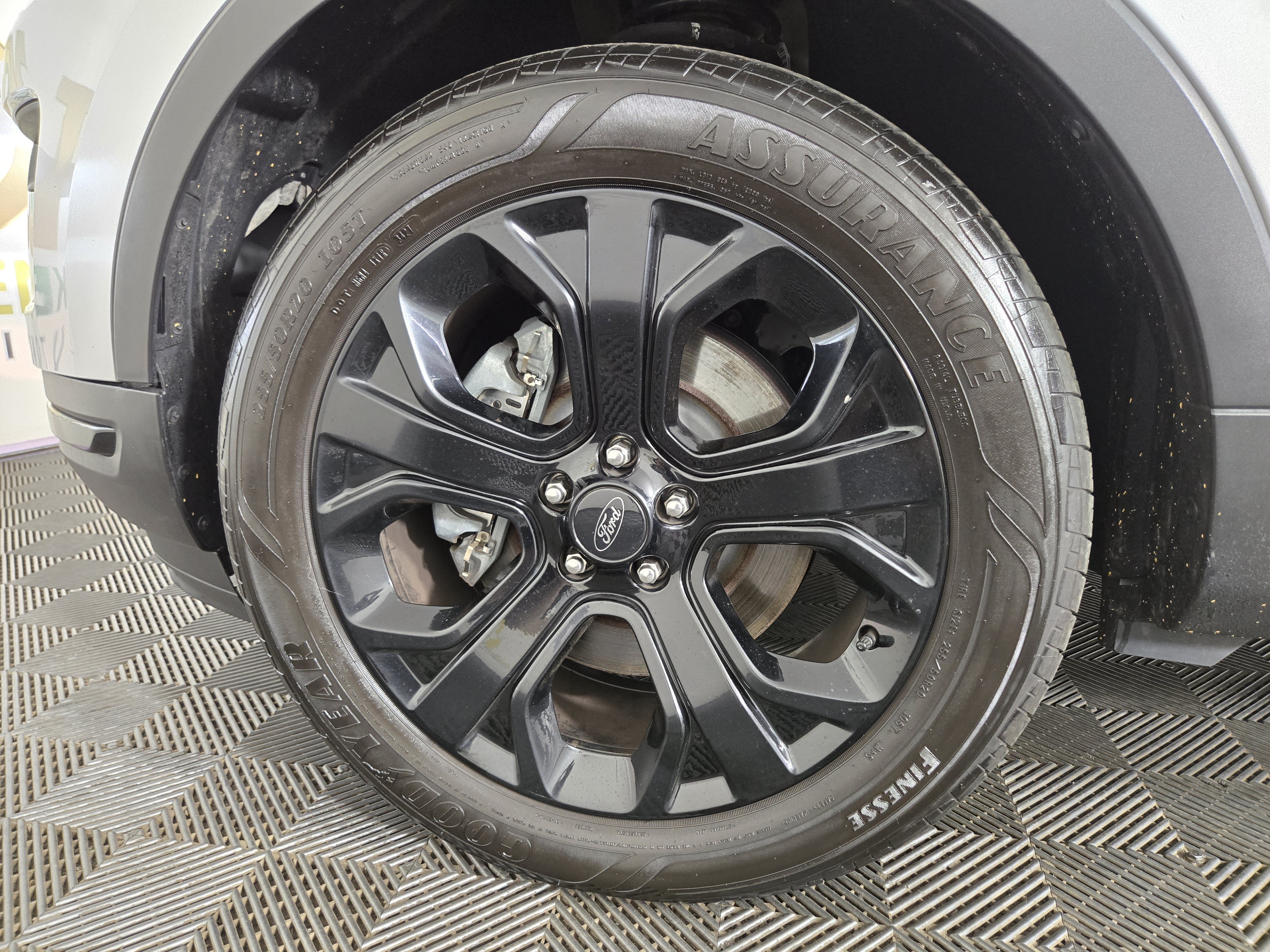 Used 2019 Ford Explorer Sport w/ Equipment Group 401A AWD/4WD image 37