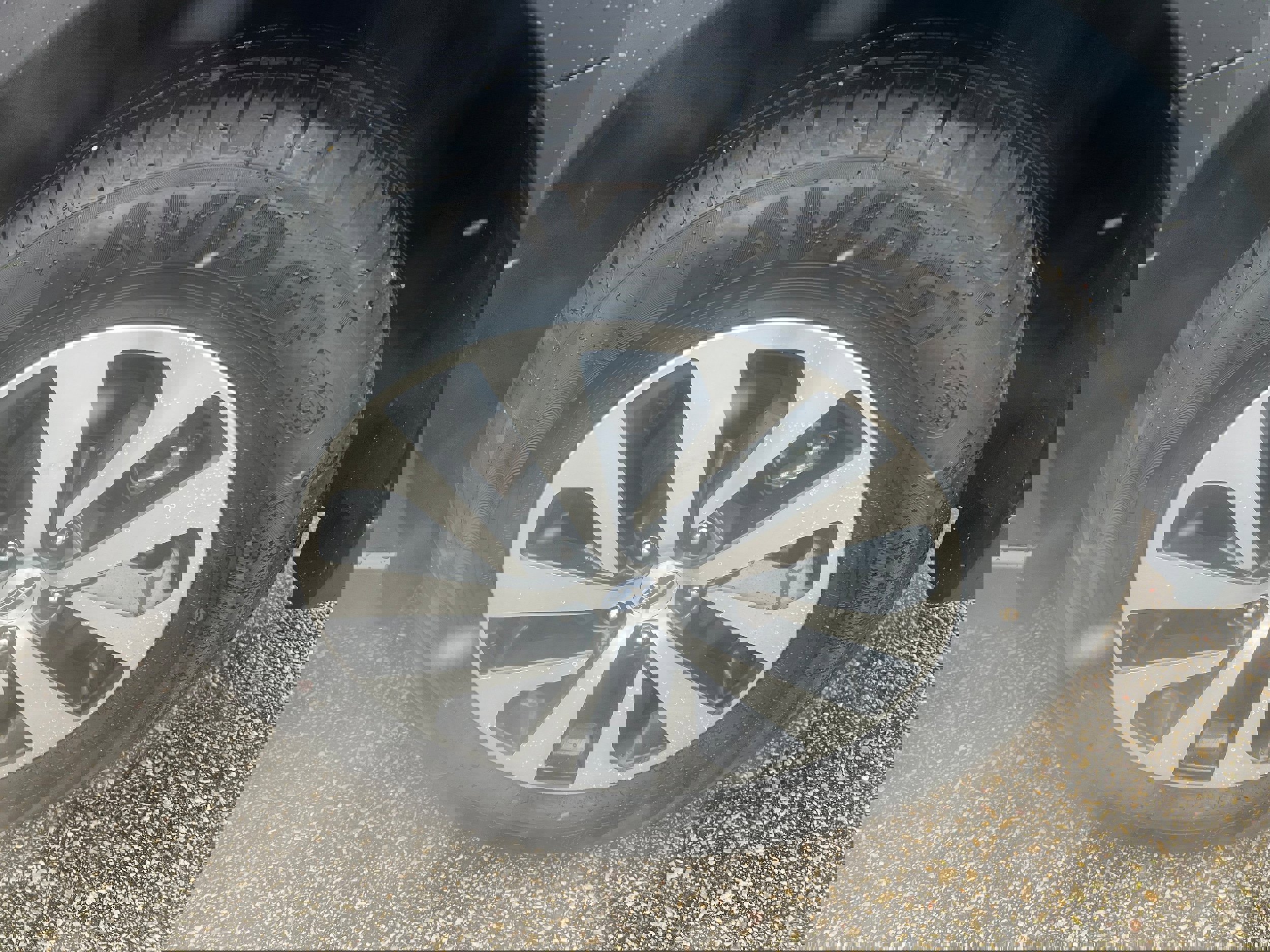 Certified 2025 Subaru Outback Premium image 9