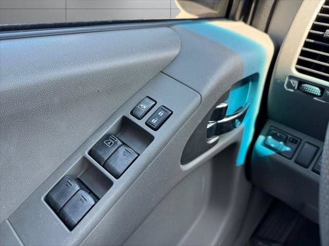 Used 2012 Nissan Frontier SV AWD/4WD image 41