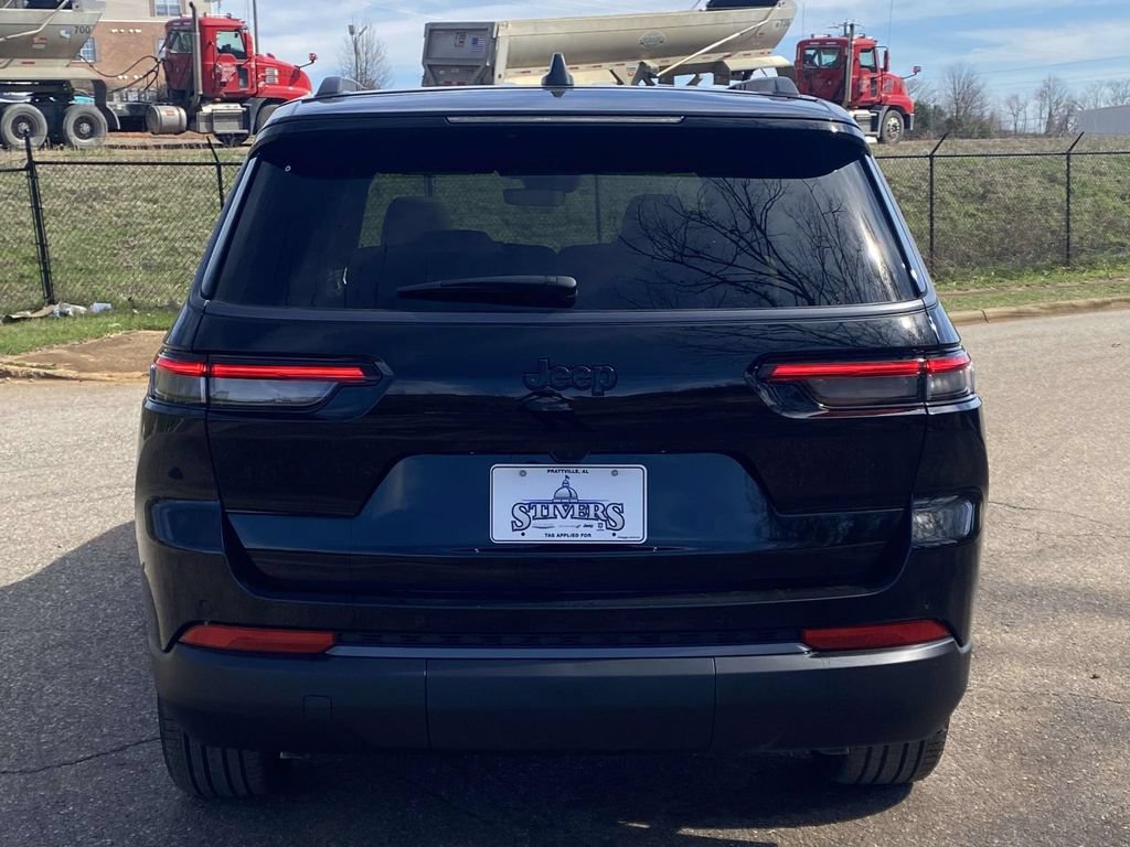 New 2026 Jeep Grand Cherokee L Limited w/ Limited Altitude Package RWD image 6