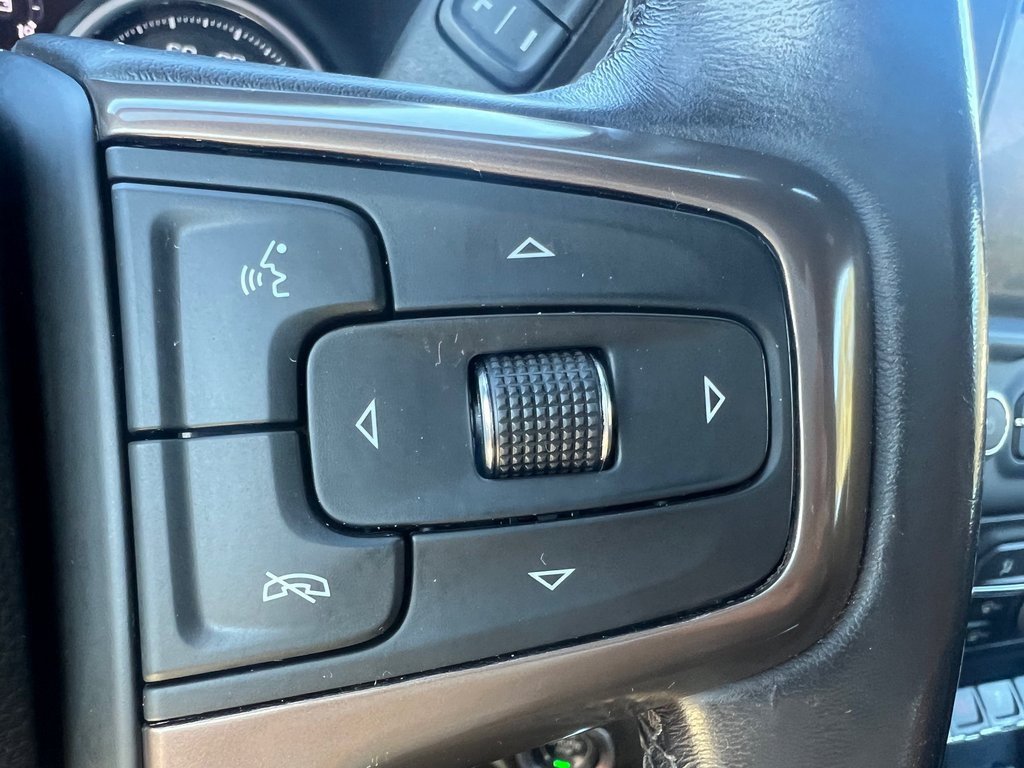 Used 2022 Chevrolet Silverado 1500 High Country w/ Safety Package II image 9