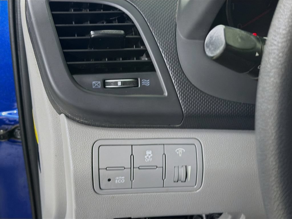 Used 2016 Hyundai Accent SE FWD image 13