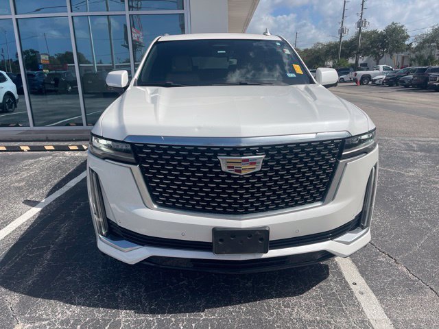 Used 2022 Cadillac Escalade Premium Luxury w/ Performance Package AWD/4WD image 2