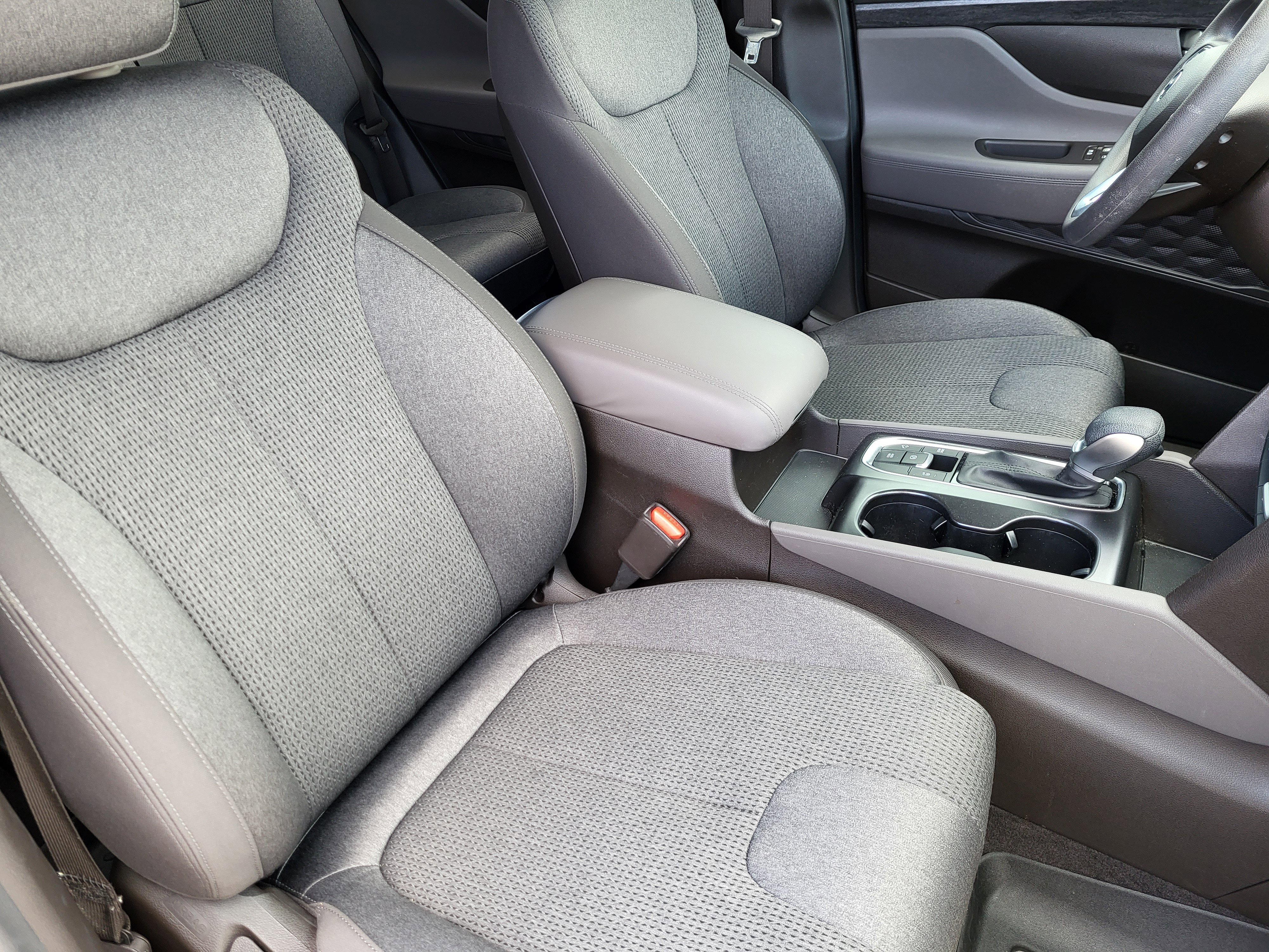 Used 2019 Hyundai Santa Fe SEL image 15