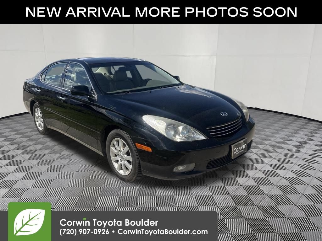 Used 2002 Lexus ES 330 FWD image 1