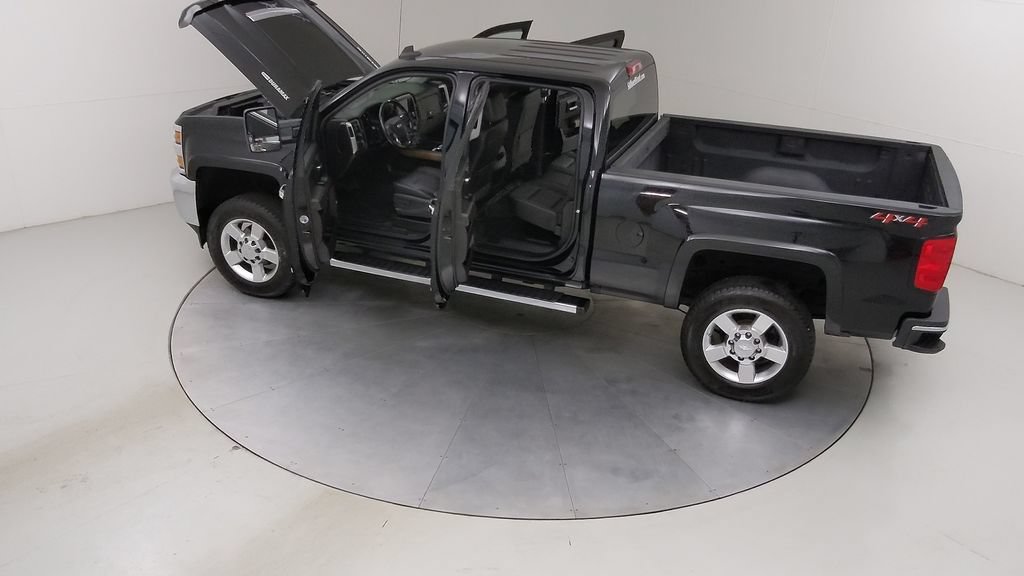 Used 2018 Chevrolet Silverado 2500 LTZ w/ Duramax Plus Package AWD/4WD image 54