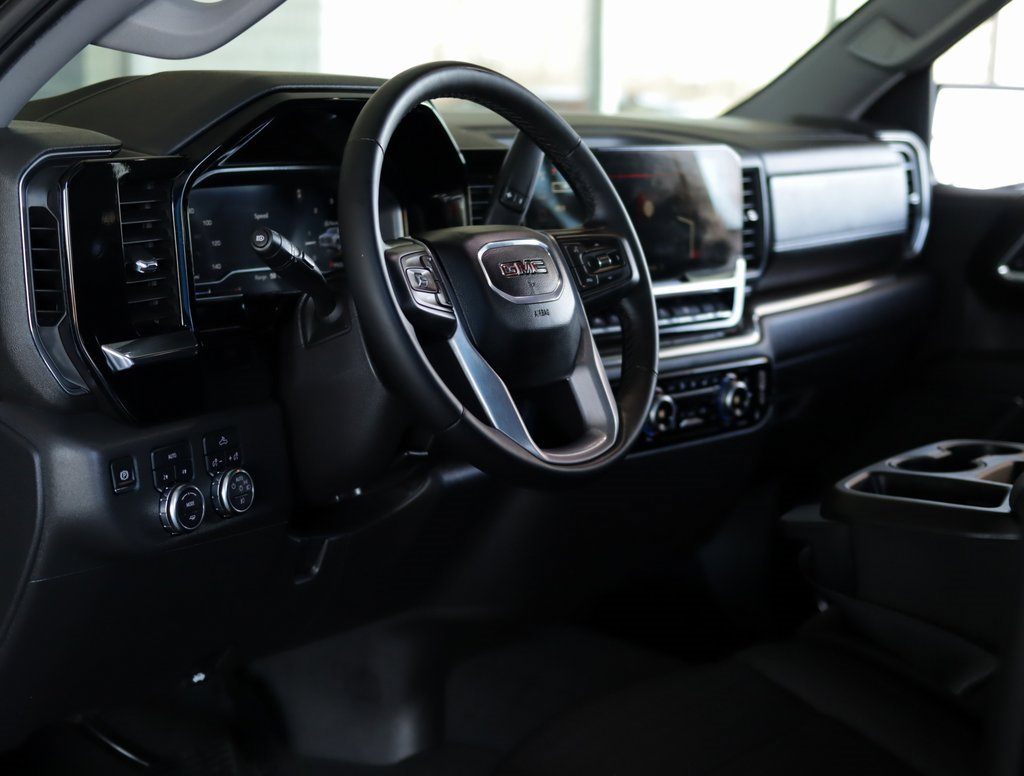 Used 2024 GMC Sierra 1500 Elevation image 9