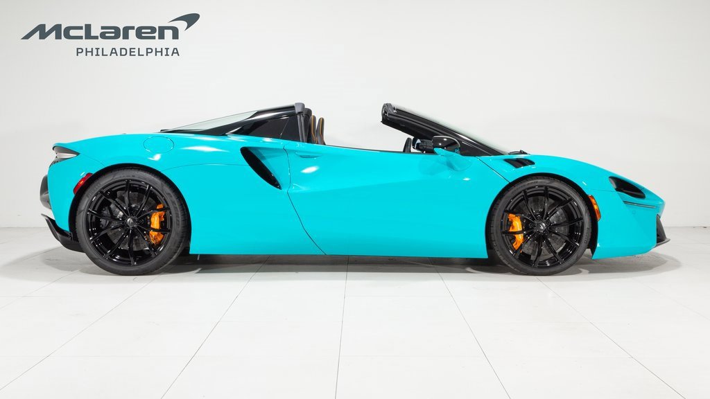 New 2025 McLaren Artura Spider image 6