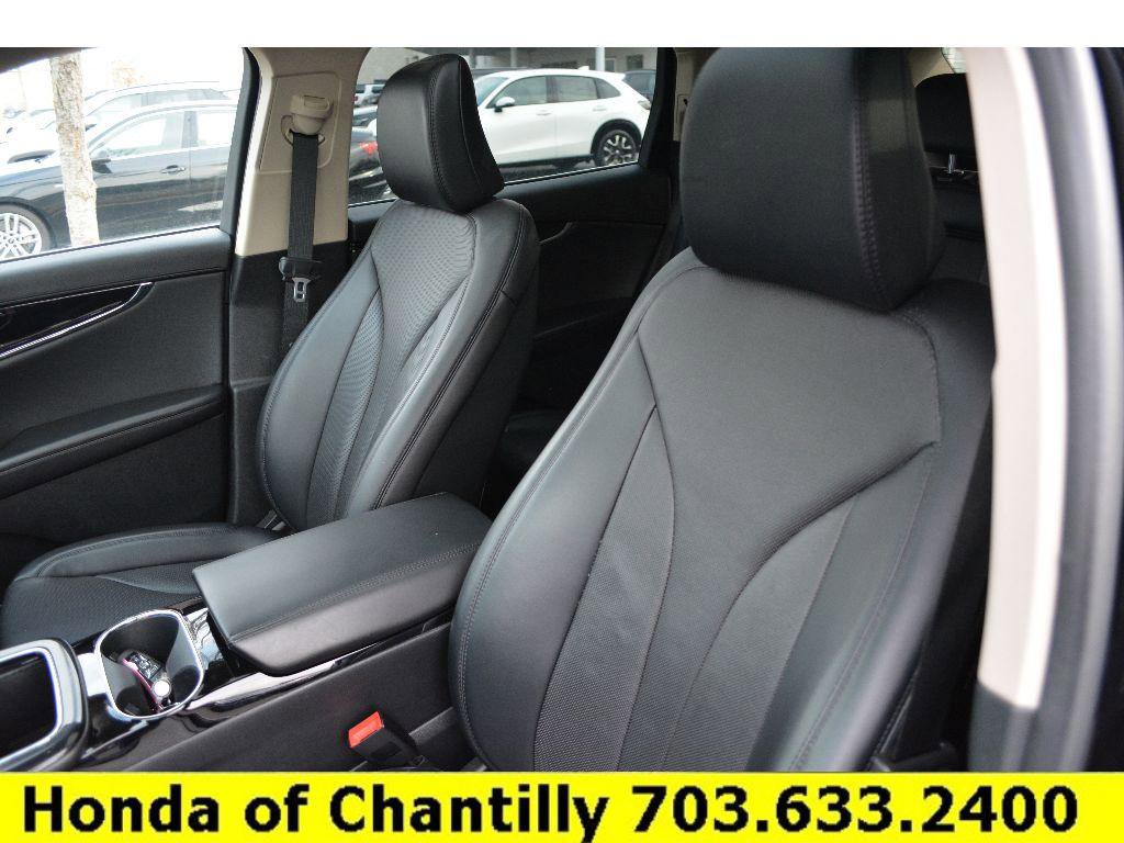 Used 2023 Lincoln Nautilus Reserve AWD/4WD image 28