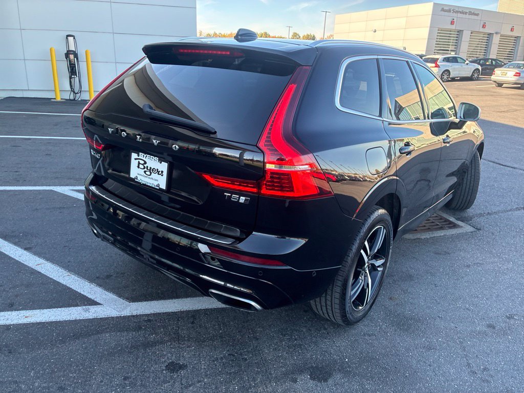 Used 2018 Volvo XC60 T5 R-Design w/ Convenience Package AWD/4WD image 5