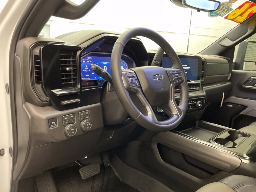 Used 2026 Chevrolet Silverado 2500 ZR2 w/ LPO, Dark Essentials Package AWD/4WD image 11