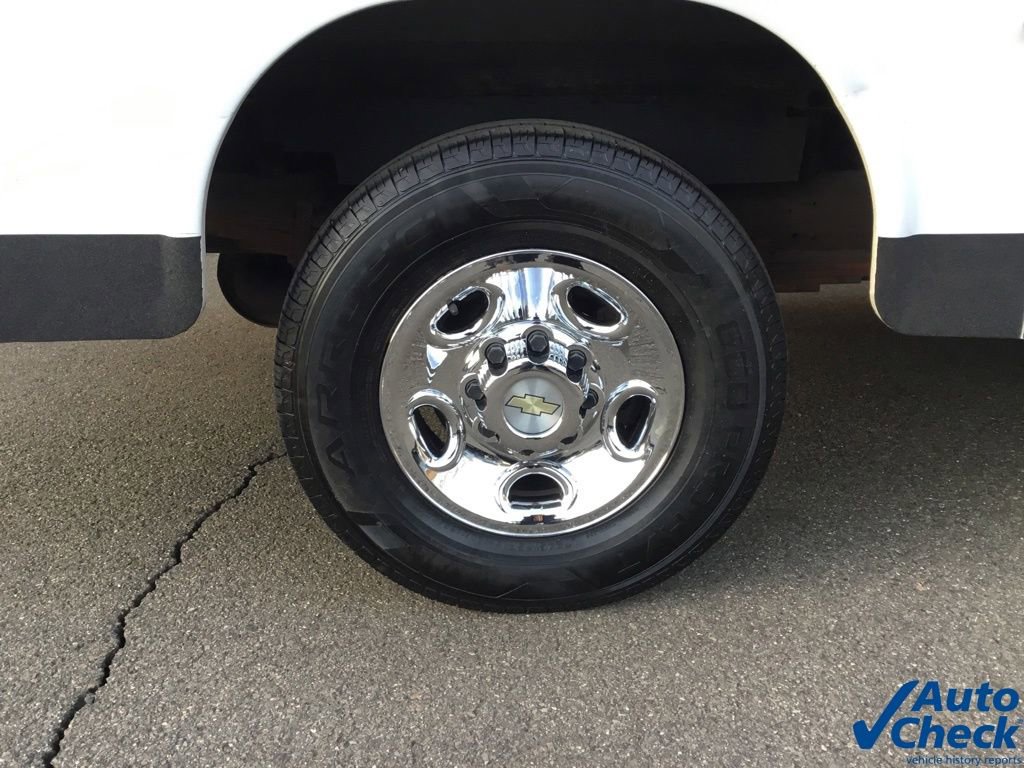 Used 2011 Chevrolet Express 3500 image 17