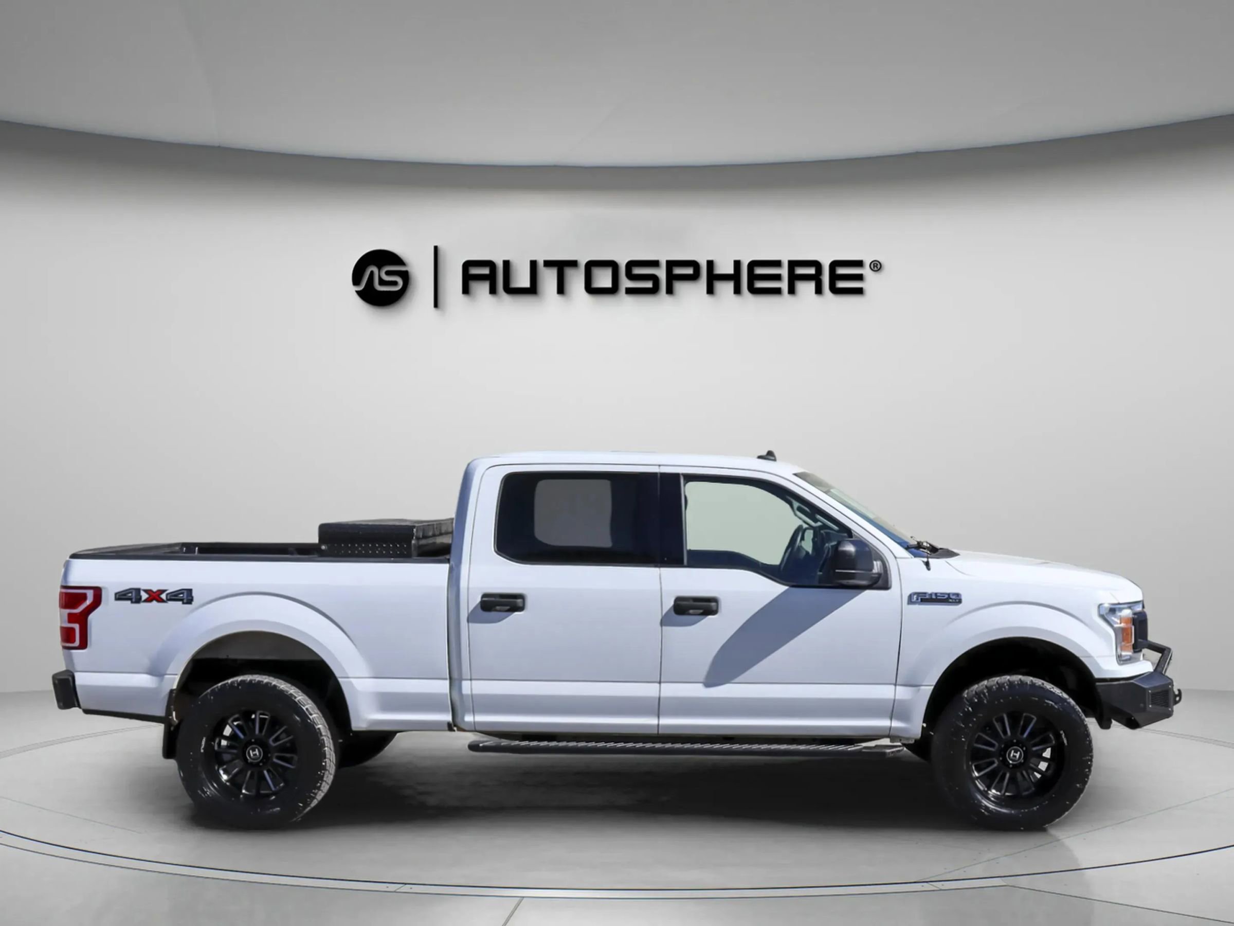 Used 2019 Ford F150 XLT w/ Trailer Tow Package image 11