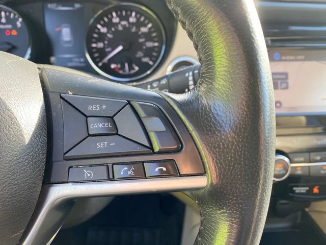 Used 2017 Nissan Rogue SL w/ SL Premium Package AWD/4WD image 22