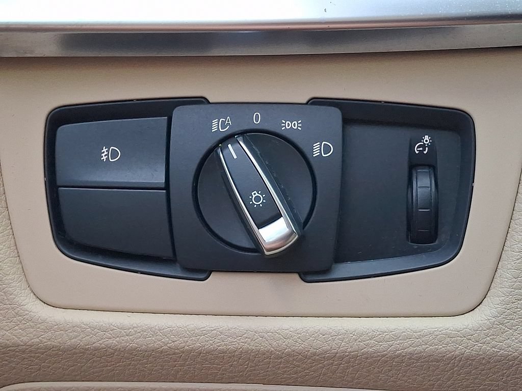 Used 2015 BMW 328i Sedan RWD image 23
