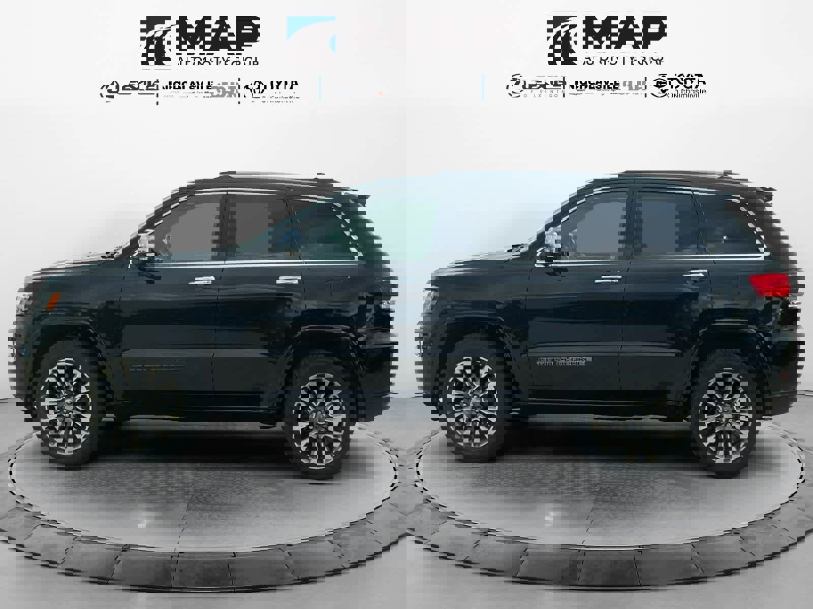 Used 2018 Jeep Grand Cherokee Overland image 2