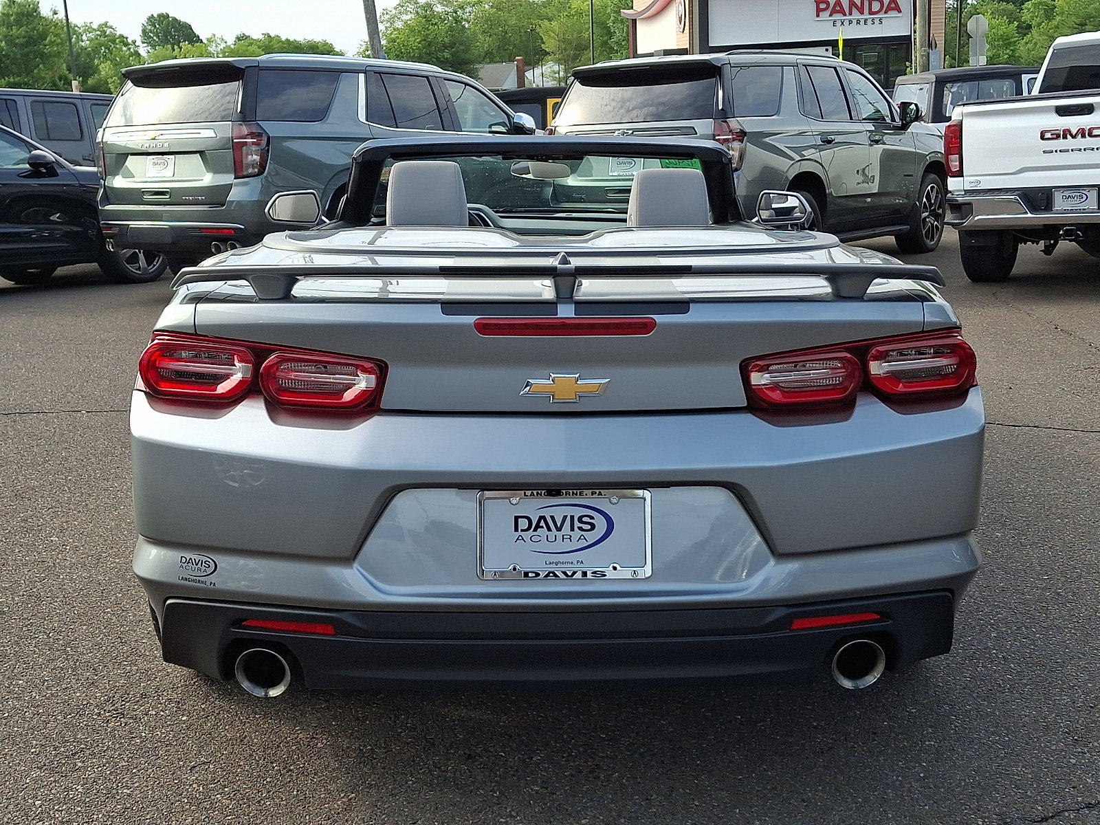 Used 2024 Chevrolet Camaro LT RWD image 5