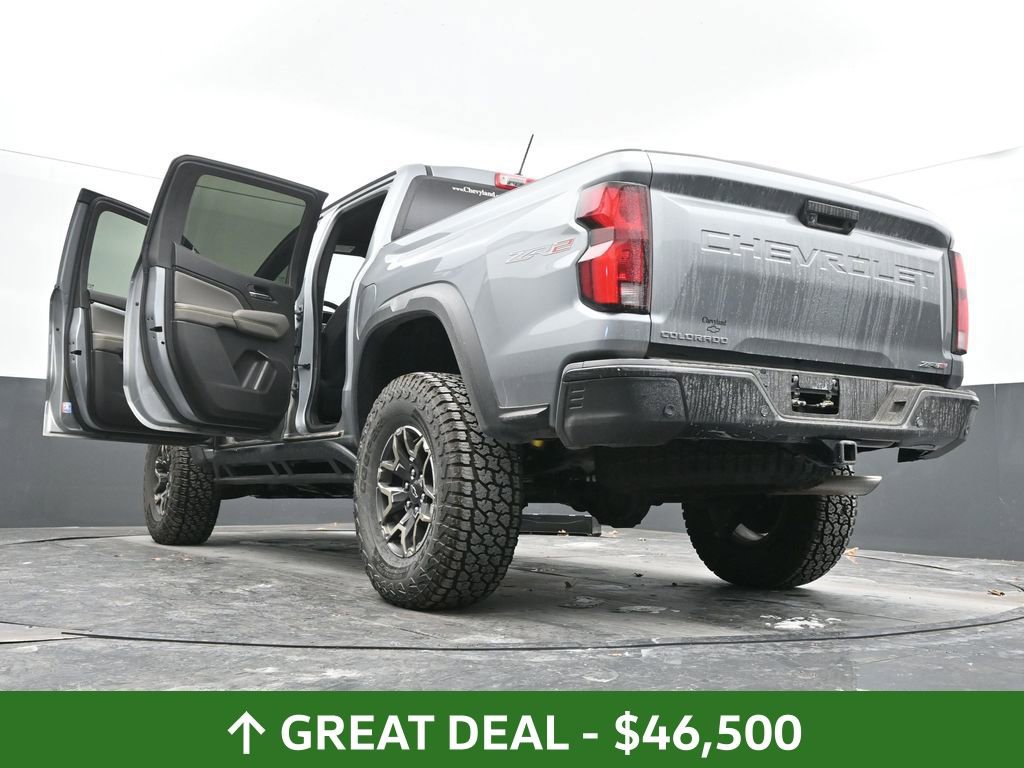 Used 2024 Chevrolet Colorado ZR2 w/ ZR2 Convenience Package III image 74