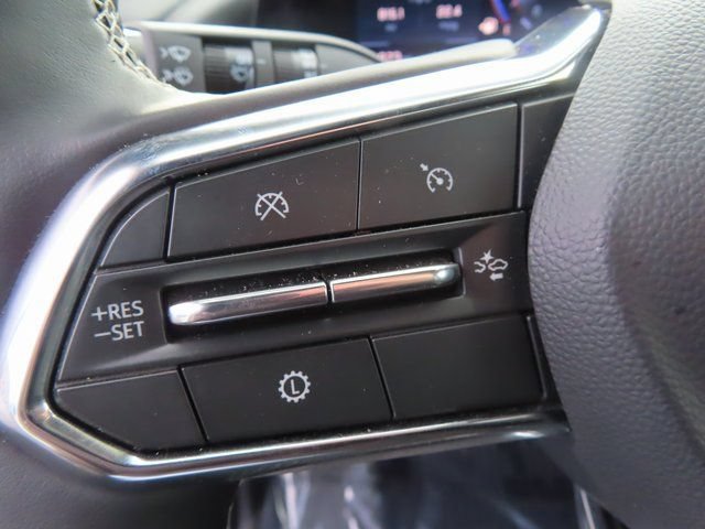 Used 2025 Chevrolet Traverse LT w/ Sun and Wheel Package AWD/4WD image 16