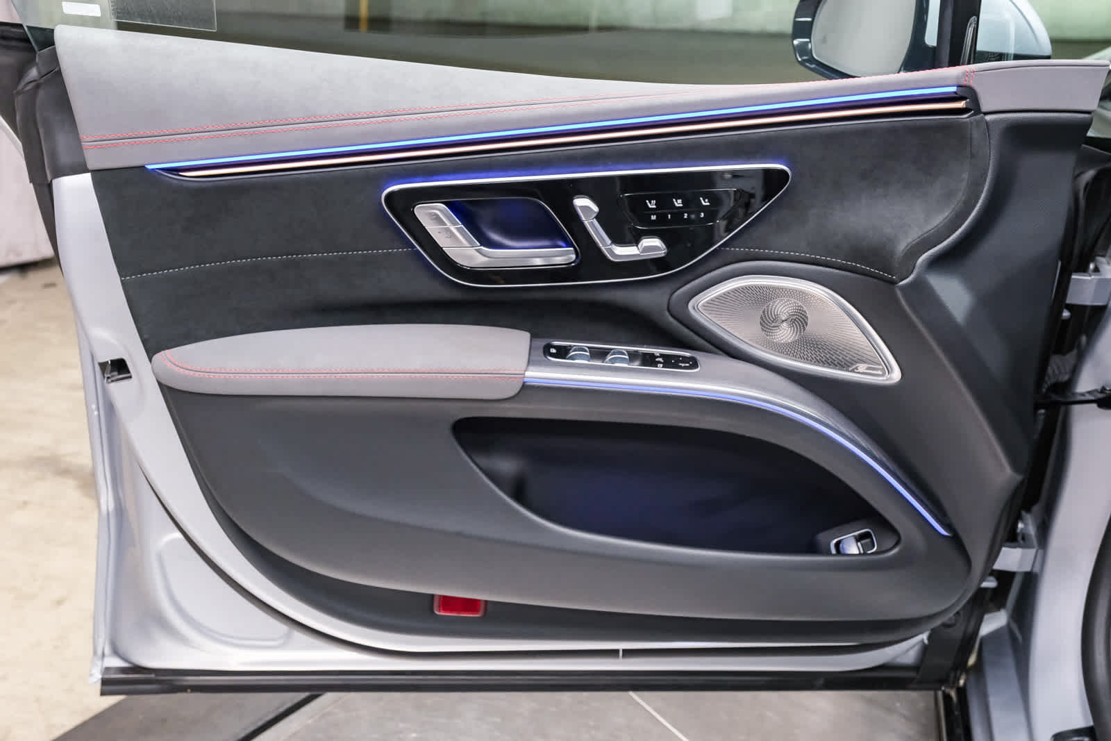 Certified 2023 Mercedes-Benz EQS 450+ 4MATIC Sedan image 27