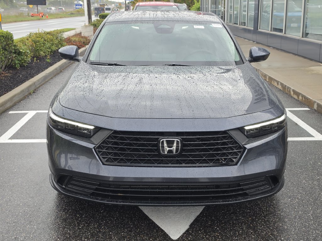 Used 2025 Honda Accord SE image 4