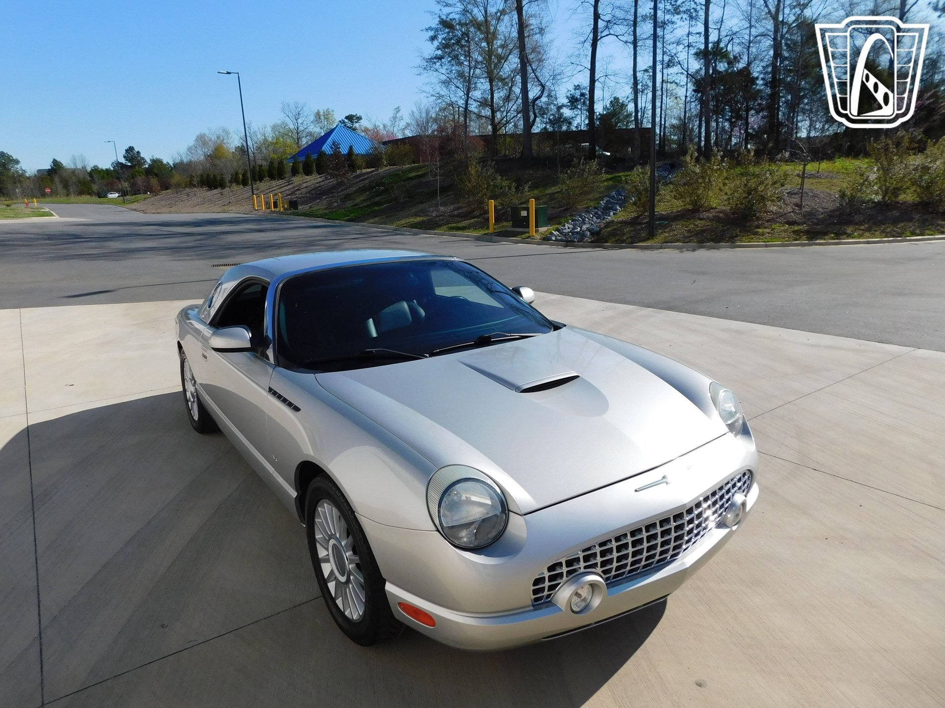 Used 2004 Ford Thunderbird image 38