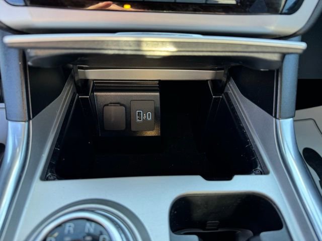 Used 2023 Ford Explorer XLT w/ Equipment Group 202A image 33