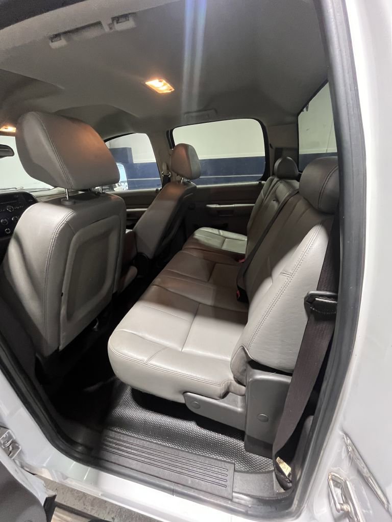 Used 2008 Chevrolet Silverado 2500 W/T RWD image 7