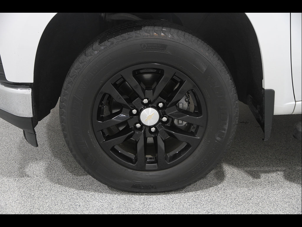 Used 2022 Chevrolet Silverado 1500 LT AWD/4WD image 22