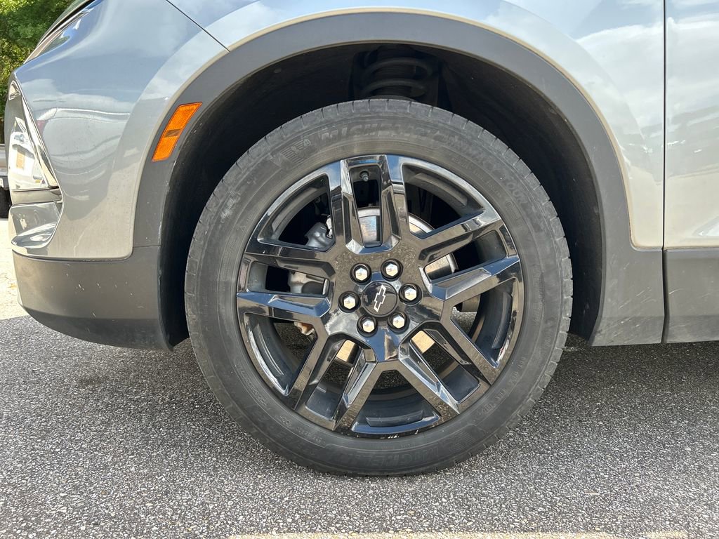 Used 2023 Chevrolet Blazer LT w/ Driver Confidence Package FWD image 7