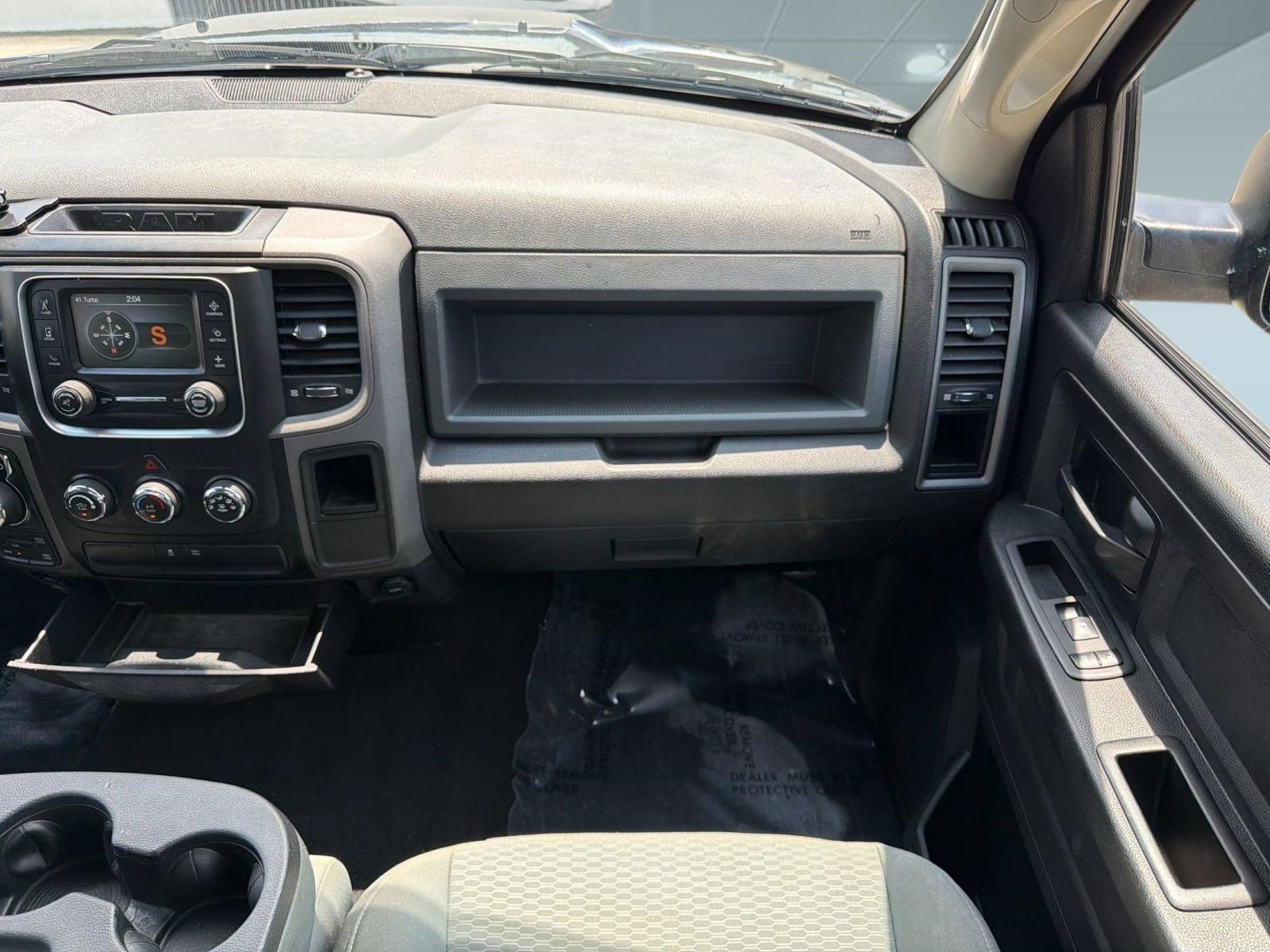 Used 2019 RAM 1500 Express AWD/4WD image 28