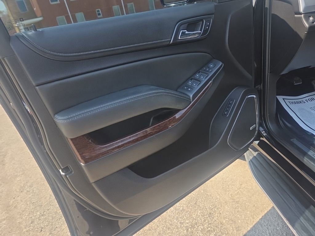 Used 2016 GMC Yukon SLT AWD/4WD image 14