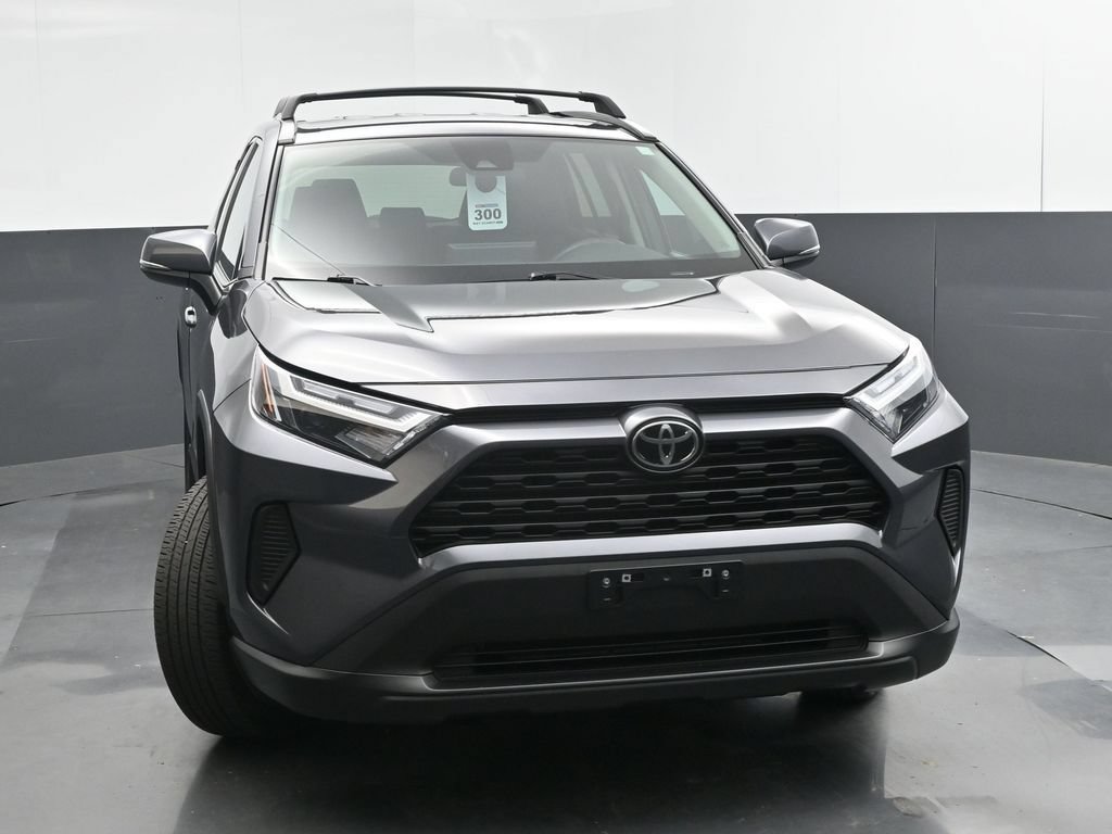 Used 2024 Toyota RAV4 XLE AWD/4WD image 31