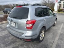 Used 2014 Subaru Forester 2.5i Premium w/ All-Weather Package image 10