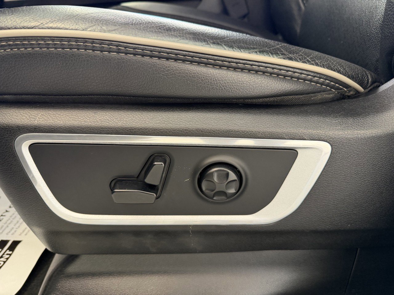 Used 2020 RAM 1500 Laramie image 40